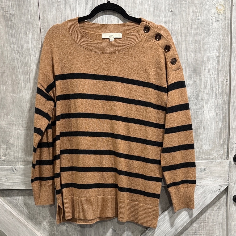 Loft women’s L Carmel brown black stripe tunic sweater with shoulder buttons L1